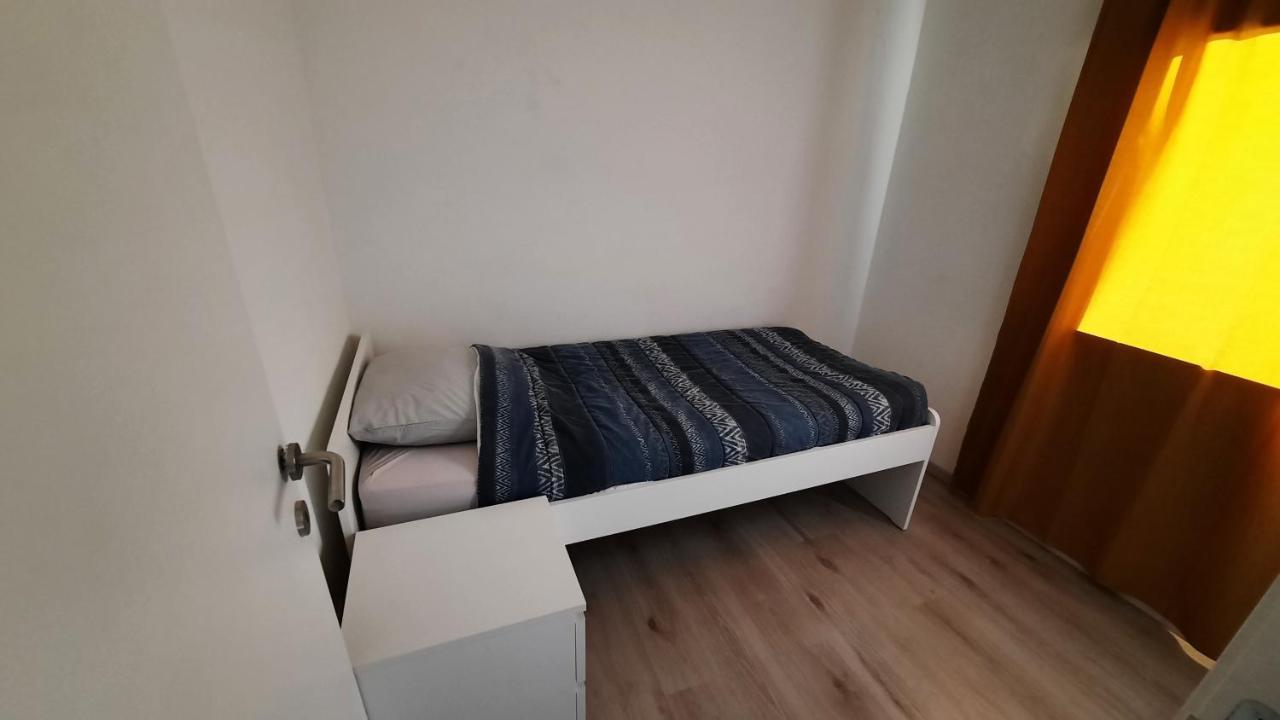Appartement Duplex pour 3-4 personnes à Ciney Exterior foto