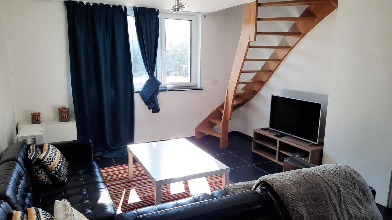 Appartement Duplex pour 3-4 personnes à Ciney Exterior foto